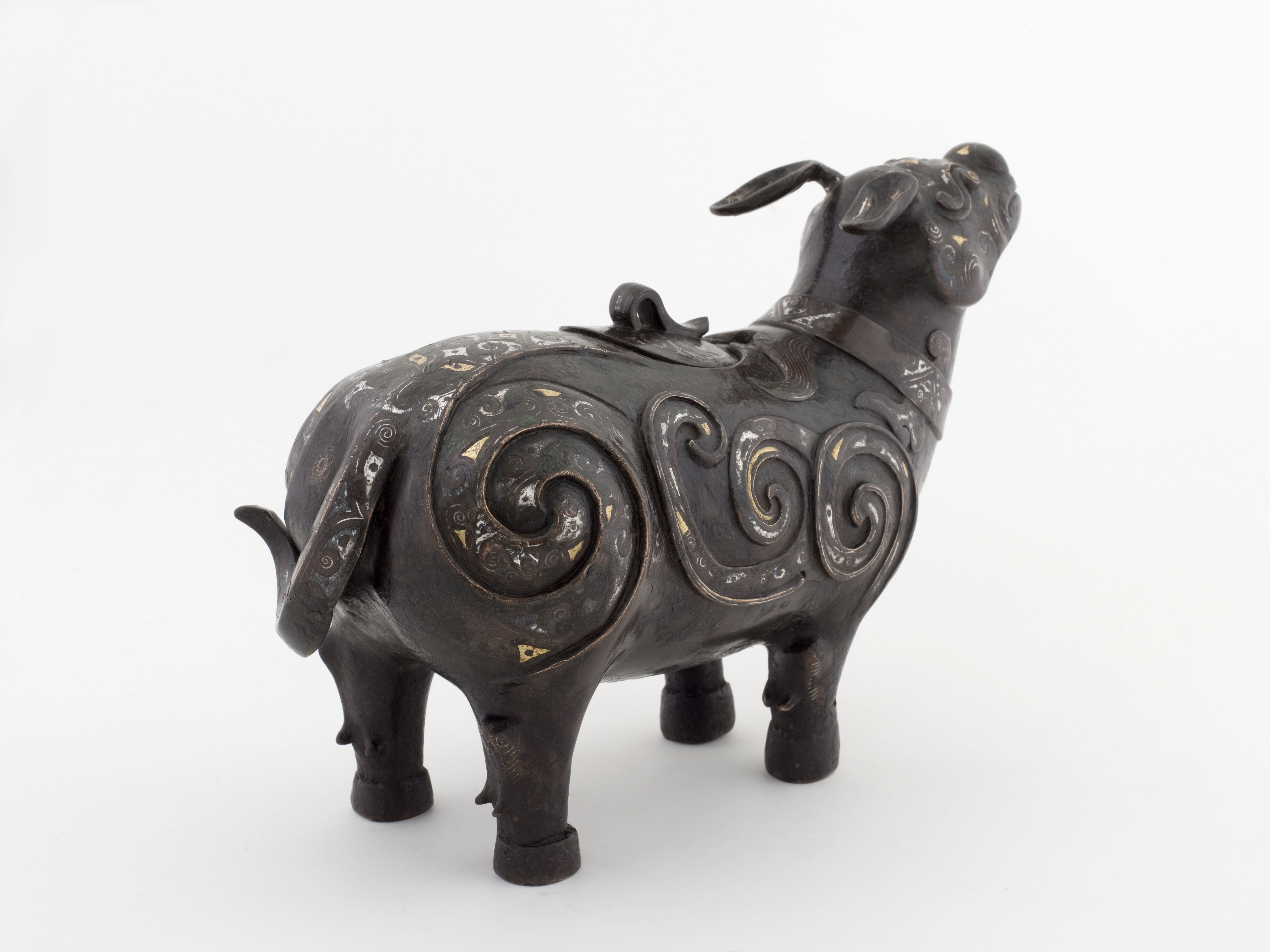 Vase xizun 犧尊en forme de tapir | Musée Cernuschi